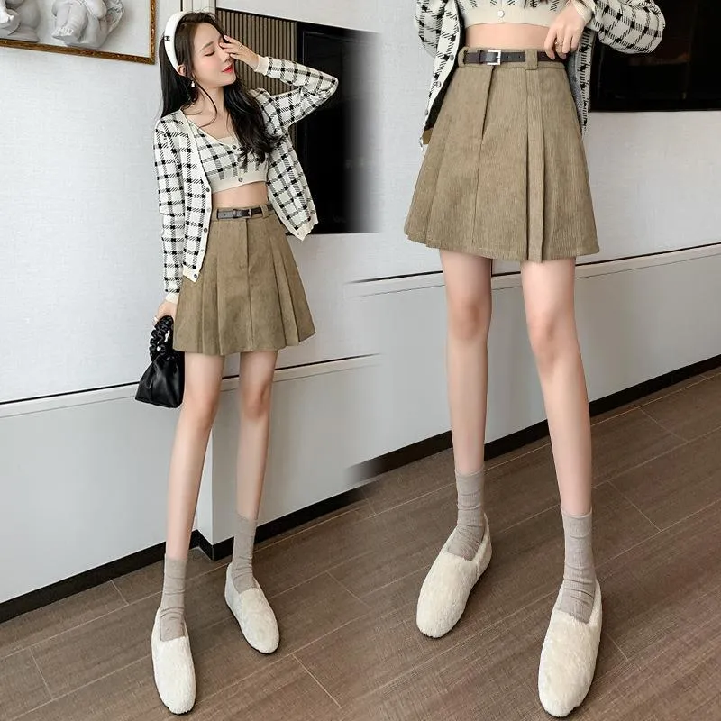 Aiertu business casual outfits a-line Short Skirt Women's Winter Pleated Skirt High Waist Corduroy Woolen Anti-Exposure Shorts