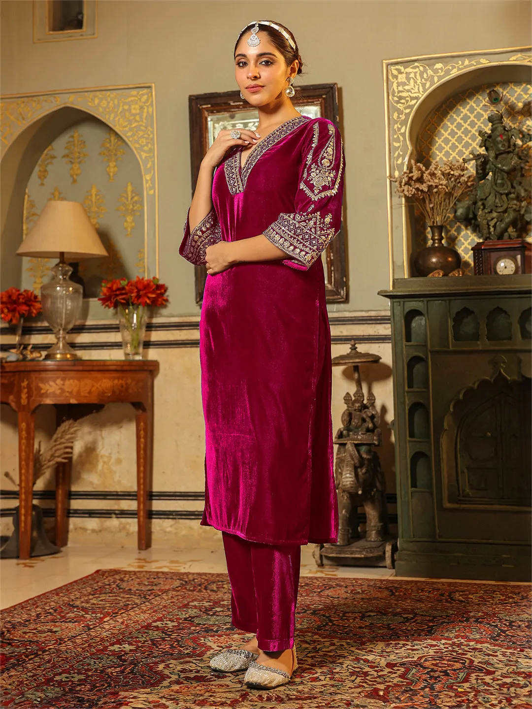 Pink Velvet Zari Embroidered Straight Kurta Set