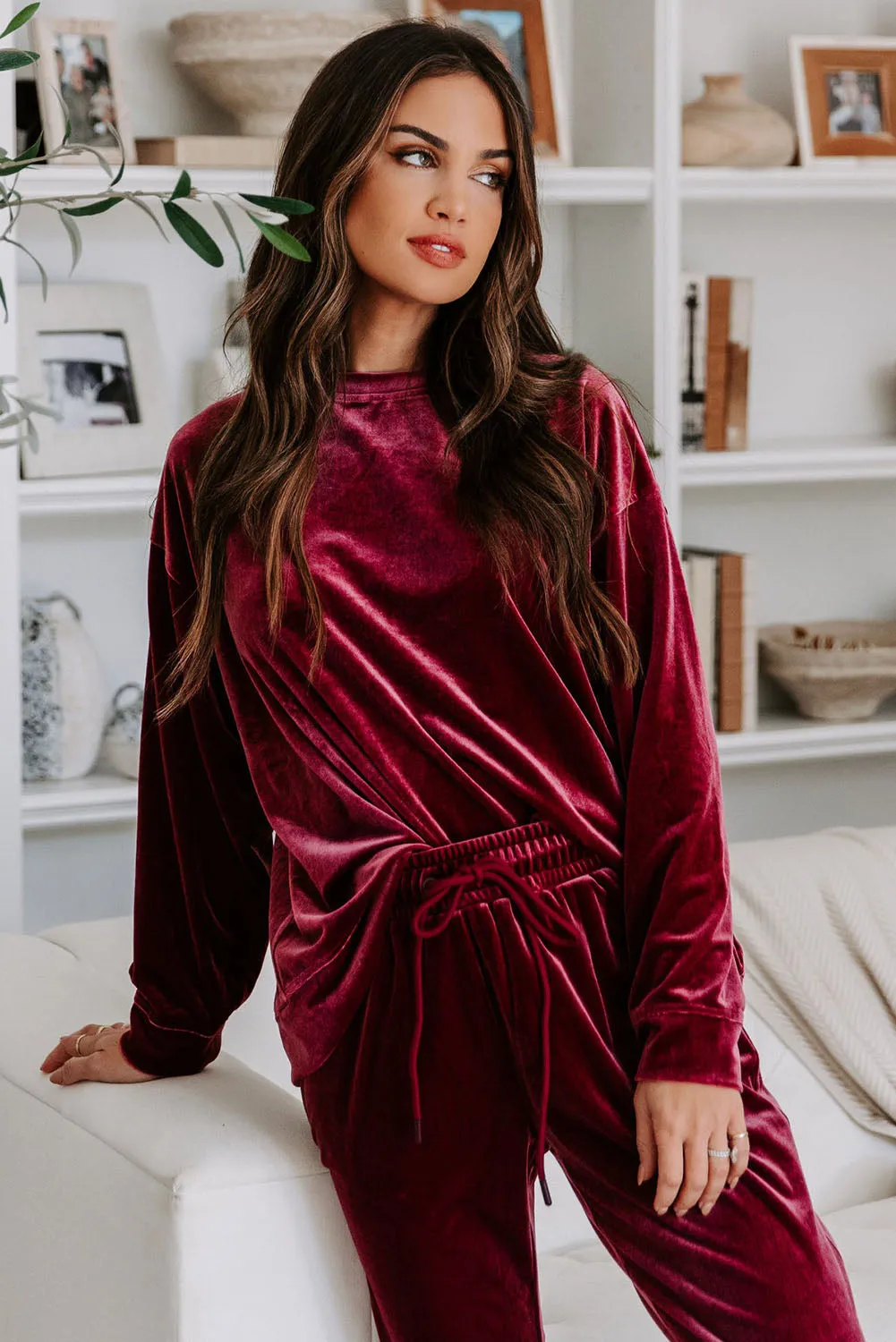 Red Solid Velvet Round Neck Top & Drawstring Pants Lounge Set