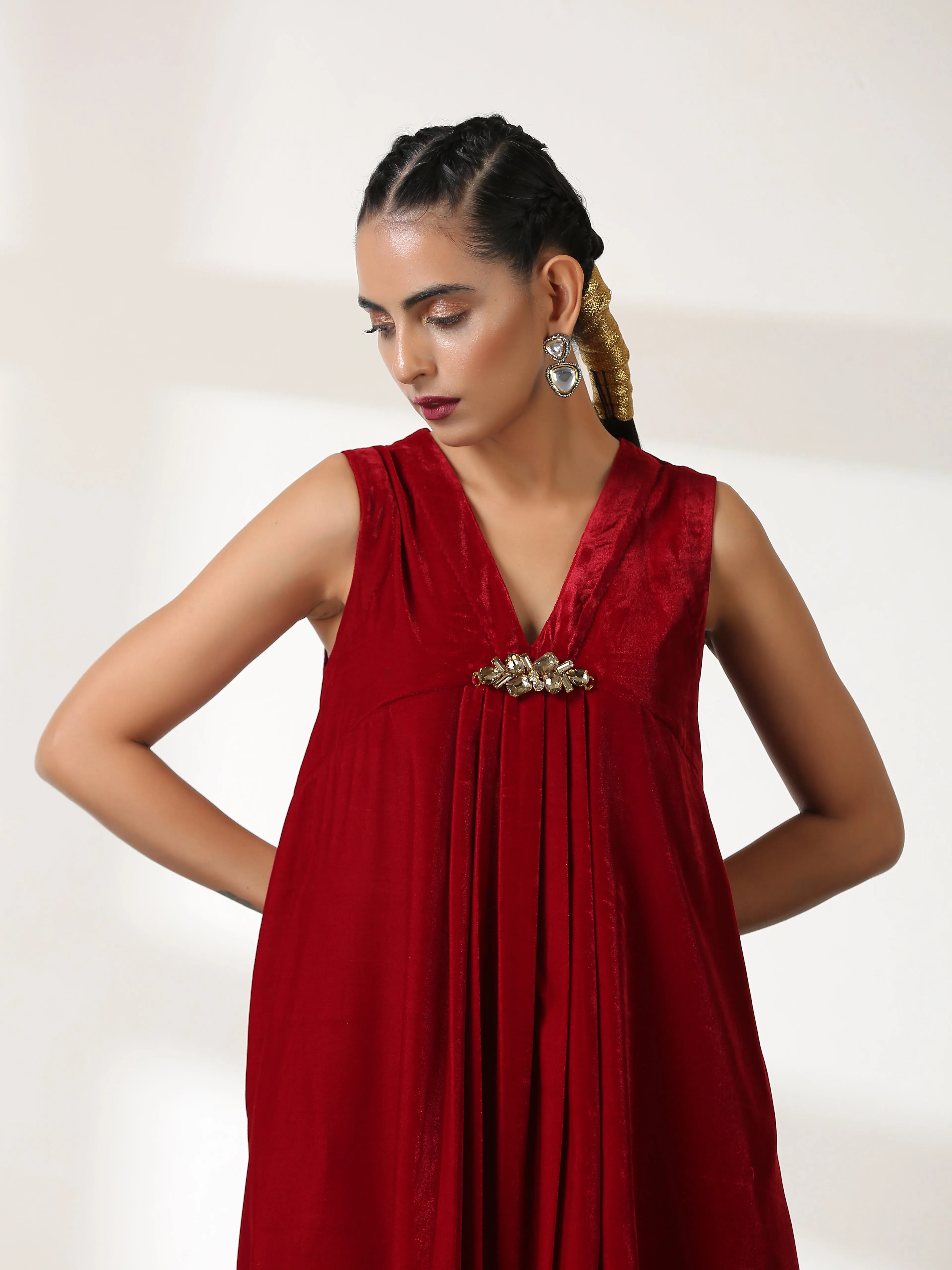 SET - Lady Red Velvet Sleeveless Set with Glass bronze patch- 2pc set