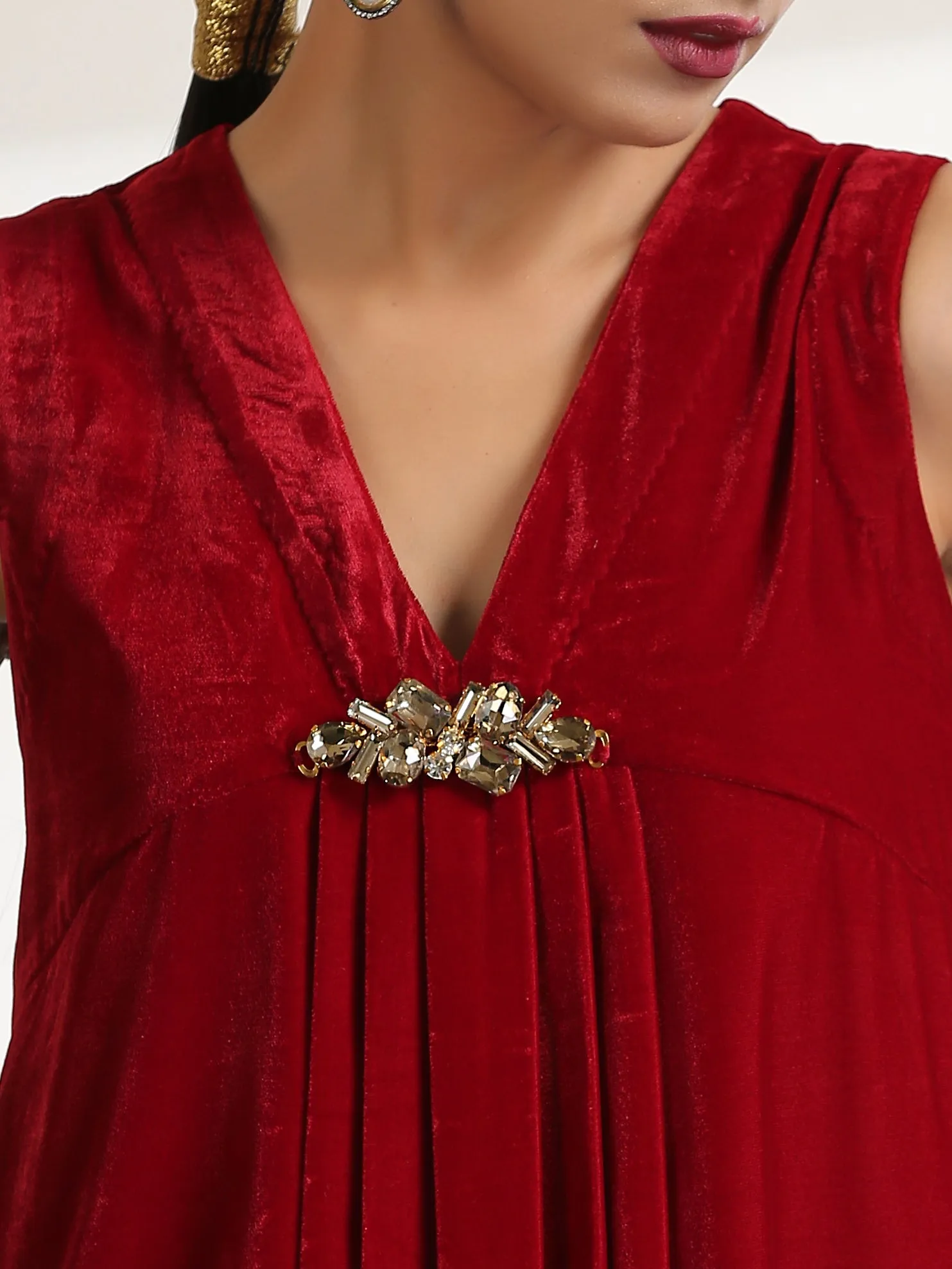 SET - Lady Red Velvet Sleeveless Set with Glass bronze patch- 2pc set