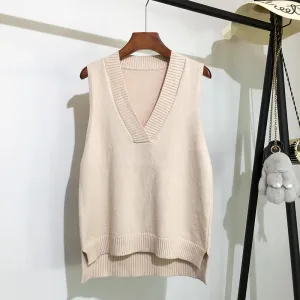 V-neck knitted vest