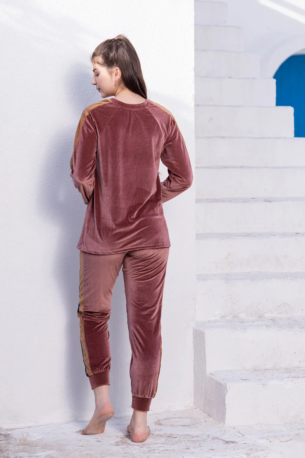 Winter track suit in velvet