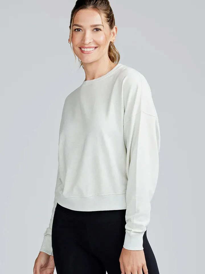 Women’s Studio Sweatshirt (496 - Winter Heather)